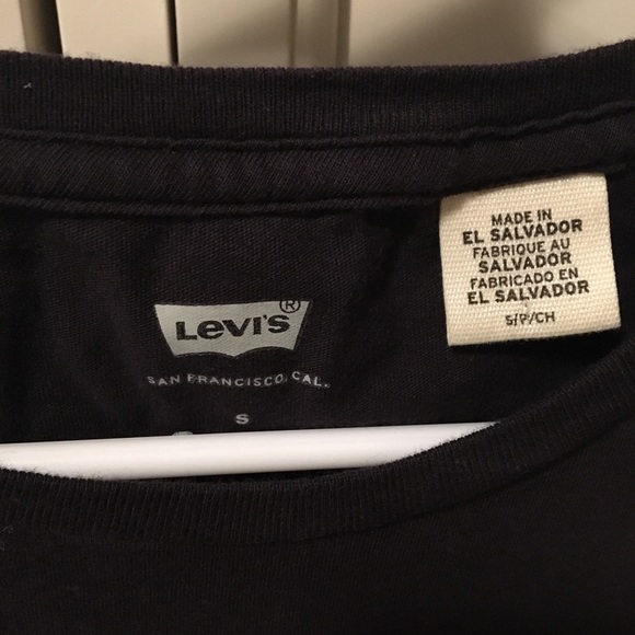 LEVI’S SHORT SLEEVE TOP - Picture 2 of 5